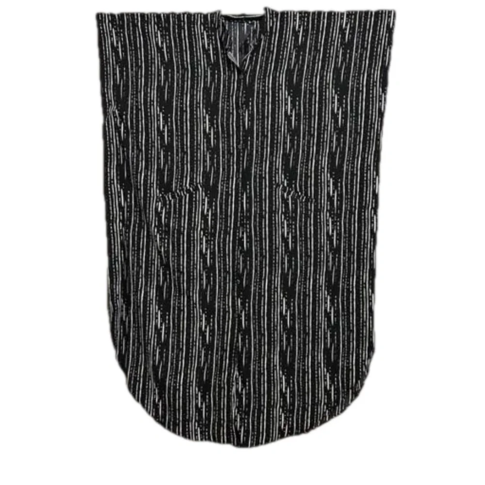 Black and White  Button-down Free Flowing Maxi Dress - Picture 4 of 4